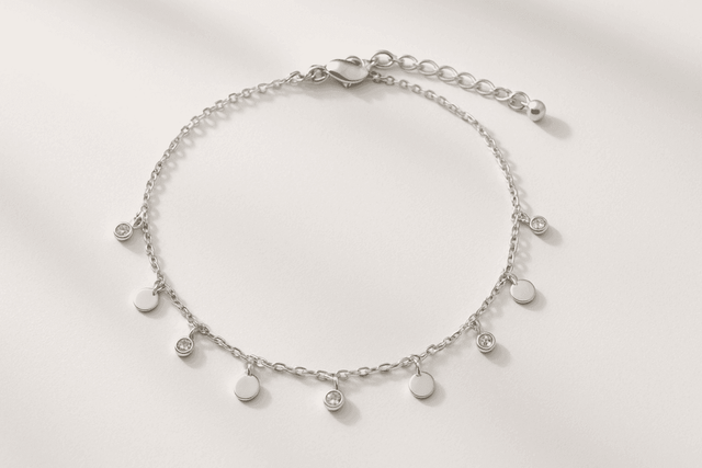 Mirabelle - Mad Fly Essentials