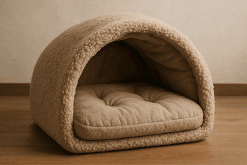 Muttering Bear - Mad Fly Essentials