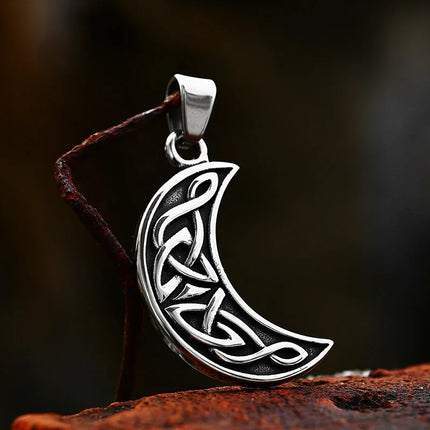 Necklace Men European Celtic Knot Retro Crescent Pendant - Necklace - Celtic Life - Mad Fly Essentials