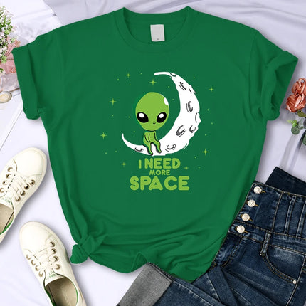 Shirt Women Need More Space Green Alien T-Shirts - Shirt - HAMPSON LANQE - Mad Fly Essentials