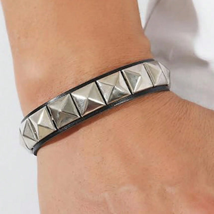 Bracelet Women Fashion Punk Leather Studded Women Accessories - Bracelet - Hobborn - Mad Fly Essentials