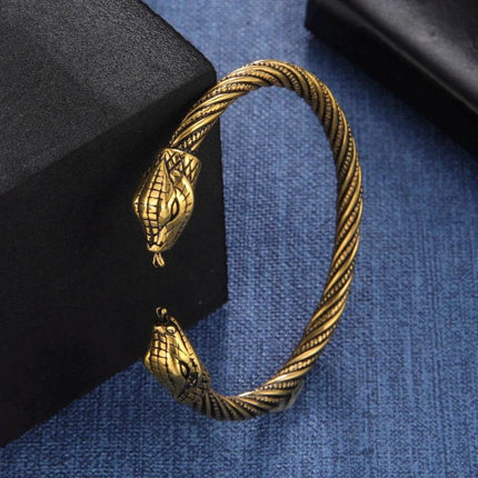 Men Viking Medieval Wolf Norse Bracelet - Mad Fly Essentials