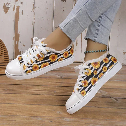 Women Footwear Skull Bat Vulcanized Retro Canvas Shoes Sneakers - Women Footwear - Maogu - Mad Fly Essentials