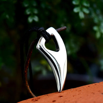 Necklace Men European Celtic Knot Retro Crescent Pendant - Necklace - Celtic Life - Mad Fly Essentials
