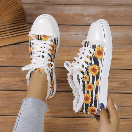 Women Footwear Skull Bat Vulcanized Retro Canvas Shoes Sneakers - Women Footwear - Maogu - Mad Fly Essentials