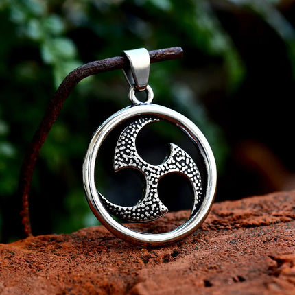 Necklace Men European Celtic Knot Retro Crescent Pendant - Necklace - Celtic Life - Mad Fly Essentials