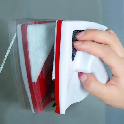 Home Magnetic Window Cleaner Brush Cleaning Hacks - Cleaning Hacks - Warm like home - Mad Fly Essentials