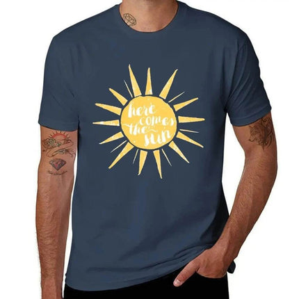 Men Here Comes the Sun Vintage T-Shirt - Shirt - Fanweilin - Mad Fly Essentials