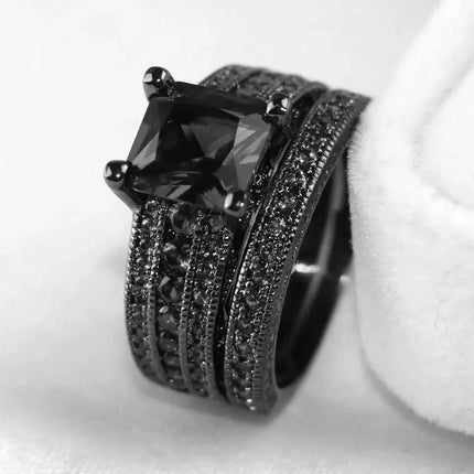 Ring Men Women Rhinestone Celtic Dragon Rings - Ring - Minoy - Mad Fly Essentials