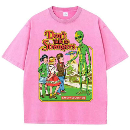 Women Vintage Funny Alien Graphic Shirt - Mad Fly Essentials