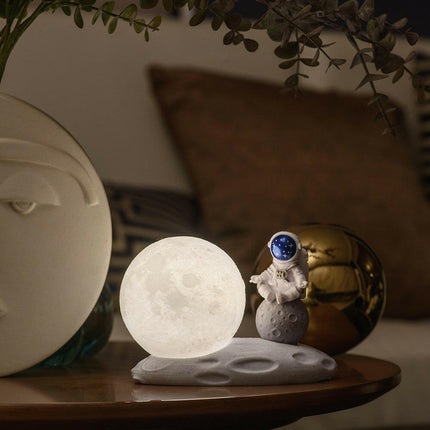 LED Moon Astronaut 3D Night Lights Home Table Lamp - Home & Garden Mad Fly Essentials
